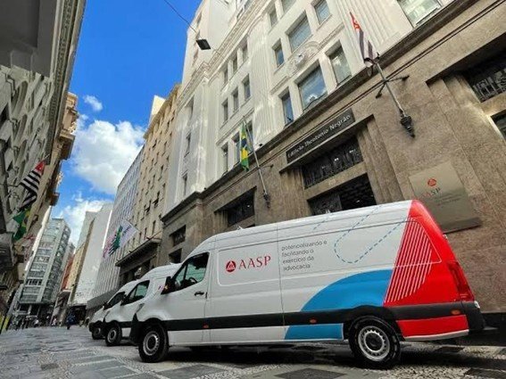 Unidade Móvel da AASP leva serviços gratuitos à Advocacia de Itajaí, em Santa Catarina 
